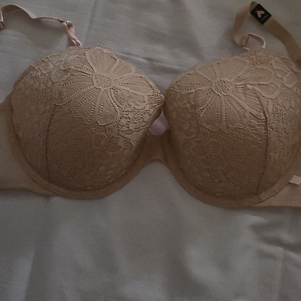 Victoria's Secret lined demi bra 34DD